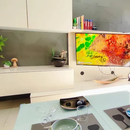 アパート 3p Piscina, Paz Y Patio Privado フエンヒロラ