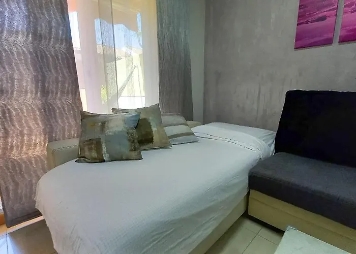 3p Piscina, Paz Y Patio Privado アパート *